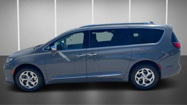 2021 Chrysler Pacifica Limited AWD - 23026706 - 9