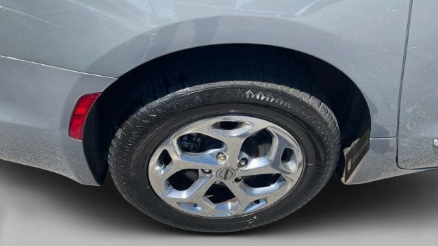2021 Chrysler Pacifica Limited AWD - 23026706 - 7