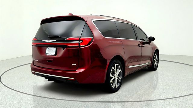2021 Chrysler Pacifica Pinnacle AWD w/ Trailer-Tow Group - 23066962 - 4