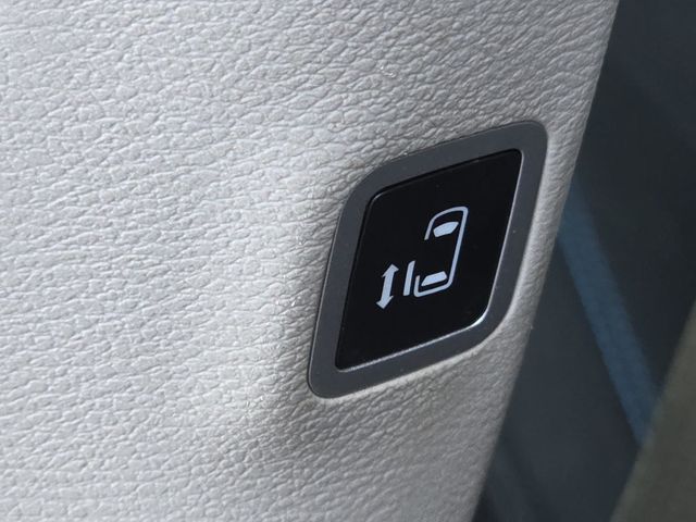 2021 Chrysler Pacifica Touring FWD - 22930831 - 10