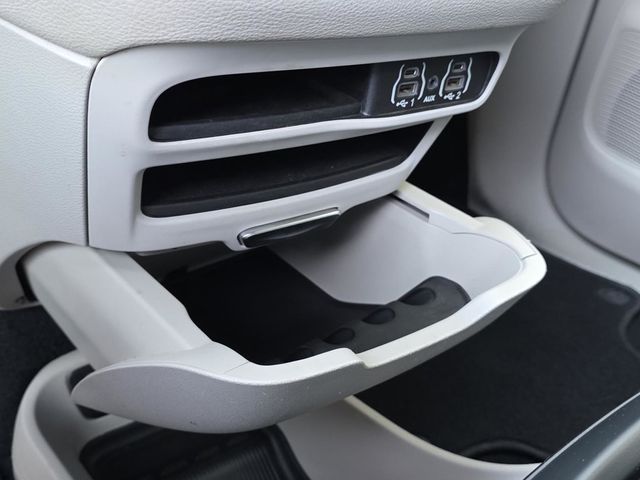 2021 Chrysler Pacifica Touring FWD - 22930831 - 25