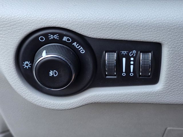 2021 Chrysler Pacifica Touring FWD - 22930831 - 27