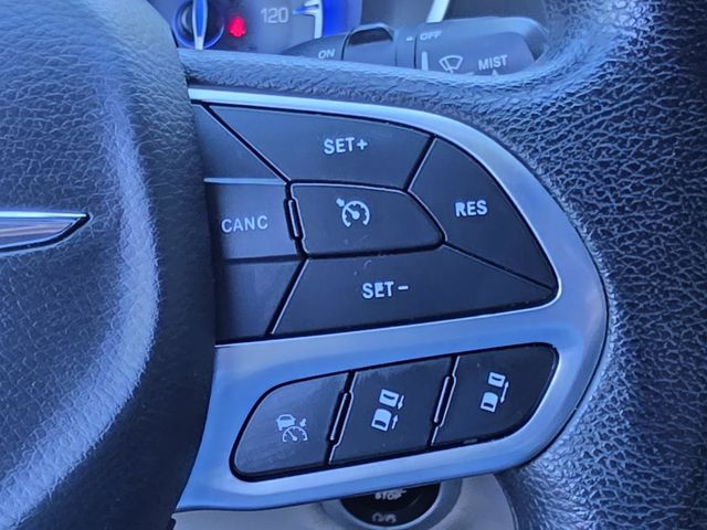 2021 Chrysler Pacifica Touring FWD - 22930831 - 29