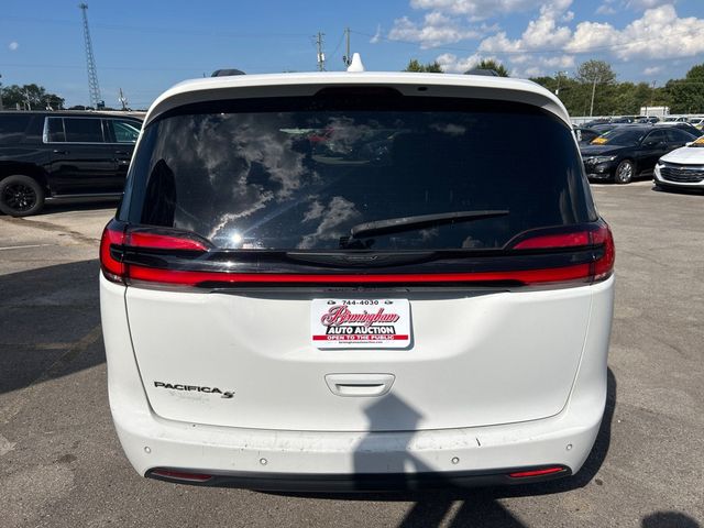 2021 Chrysler Pacifica Touring FWD - 23069834 - 4