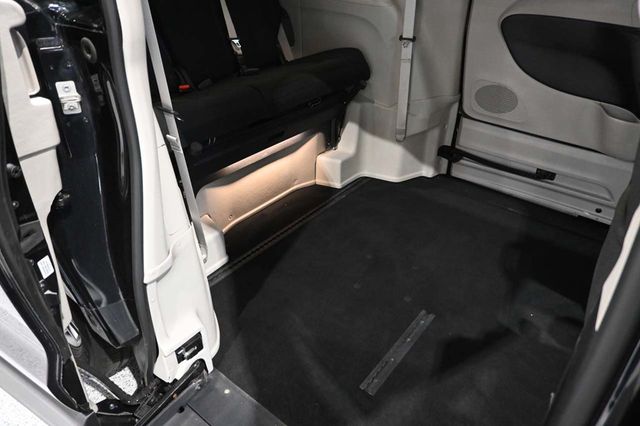 2021 Chrysler Pacifica Touring FWD - 23031685 - 17