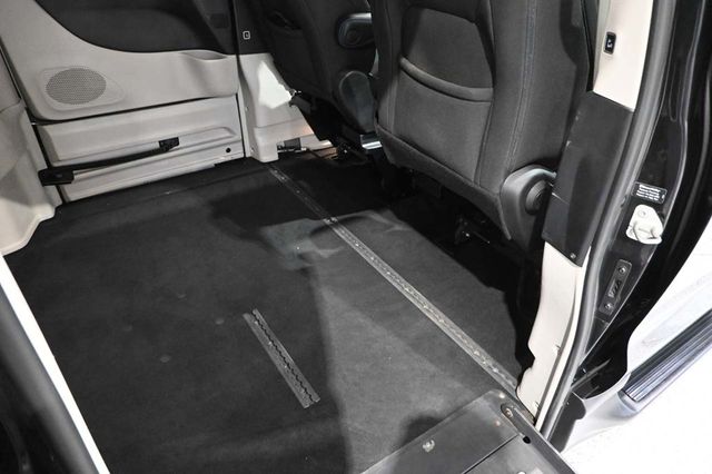 2021 Chrysler Pacifica Touring FWD - 23031685 - 18