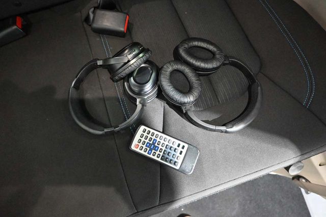 2021 Chrysler Pacifica Touring FWD - 23031685 - 29