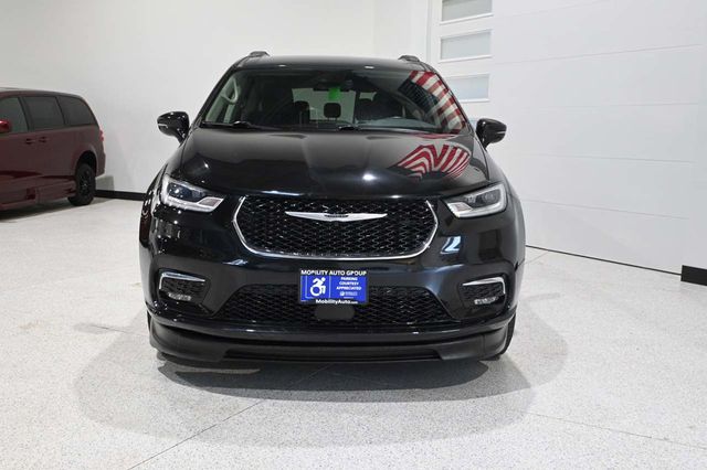 2021 Chrysler Pacifica Touring FWD - 23031685 - 3