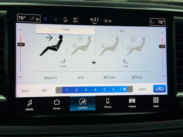 2021 Chrysler Pacifica Touring FWD - 22995697 - 41