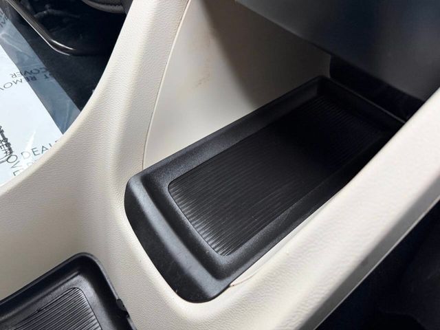 2021 Chrysler Pacifica Touring FWD - 22995697 - 47