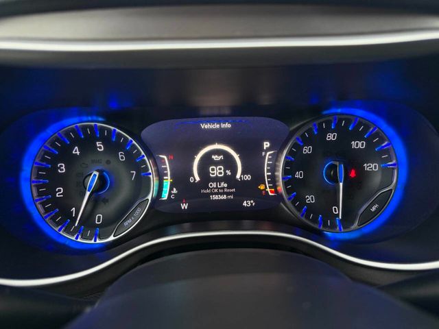 2021 Chrysler Pacifica Touring FWD - 22995697 - 49