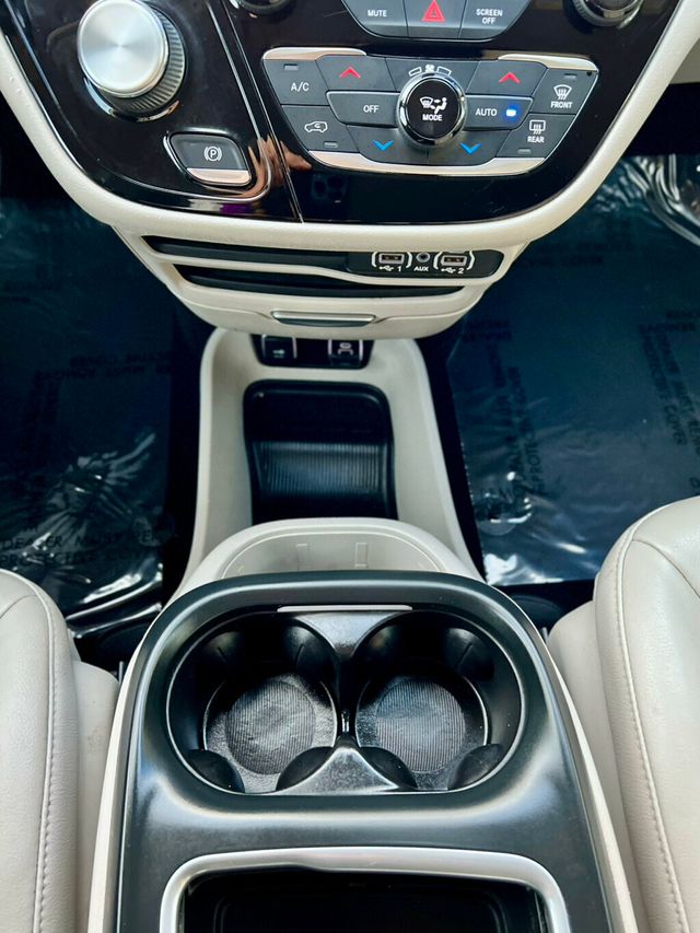 2021 Chrysler Pacifica TOURING L - 22941848 - 30