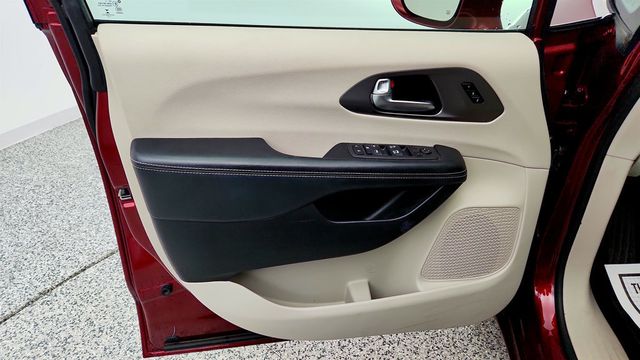 2021 Chrysler Pacifica Touring L - 23020894 - 9