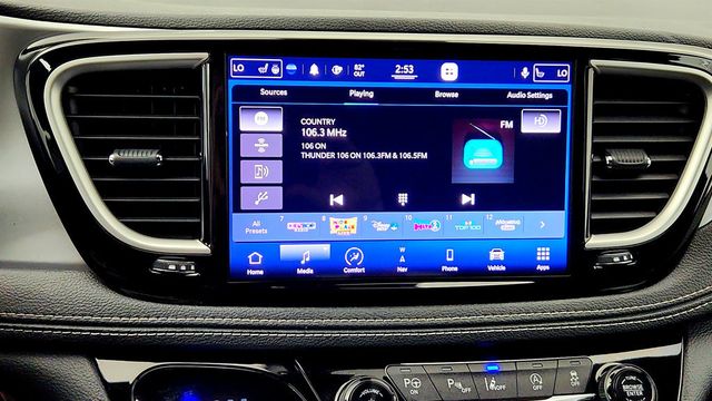 2021 Chrysler Pacifica Touring L AWD w/ Premium & Safety Sphere Group - 23067077 - 17