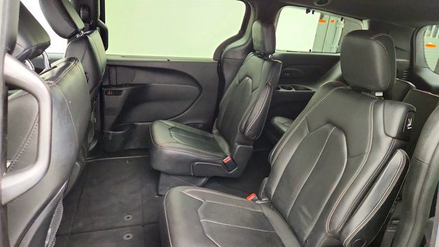 2021 Chrysler Pacifica Touring L AWD w/ Premium & Safety Sphere Group - 23067077 - 20