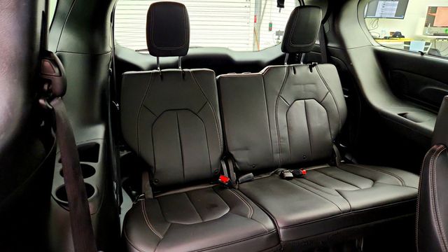 2021 Chrysler Pacifica Touring L AWD w/ Premium & Safety Sphere Group - 23067077 - 22
