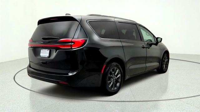2021 Chrysler Pacifica Touring L AWD w/ Premium & Safety Sphere Group - 23067077 - 4