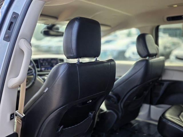 2021 Chrysler Pacifica Touring L FWD - 22983623 - 20