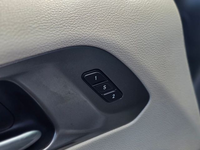 2021 Chrysler Pacifica Touring L FWD - 22983623 - 26