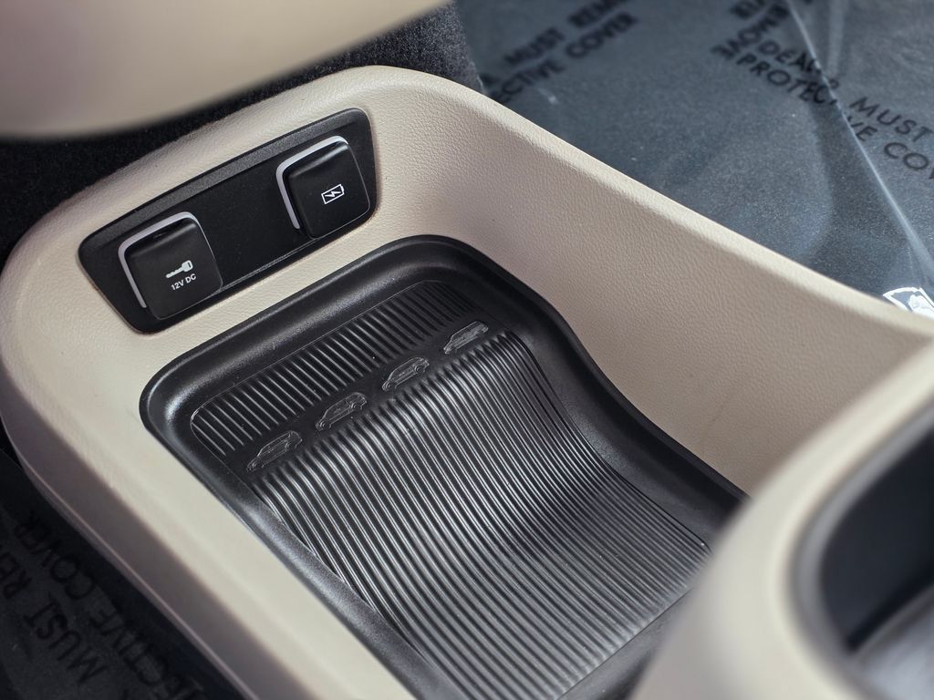 2021 Chrysler Pacifica Touring L FWD - 22983623 - 37