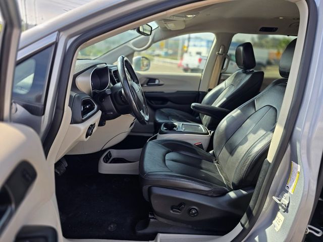 2021 Chrysler Pacifica Touring L FWD - 22983623 - 6