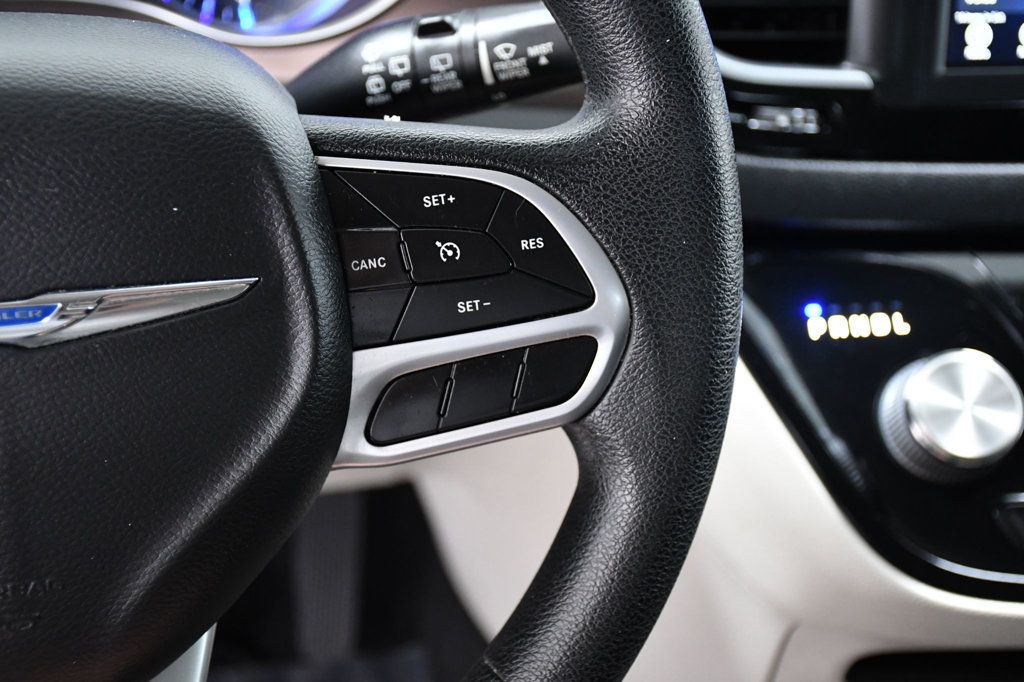 2021 Chrysler Voyager L FWD - 22955621 - 20