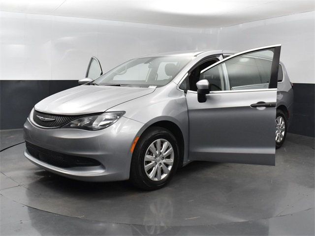 2021 Chrysler Voyager L FWD - 22902006 - 19