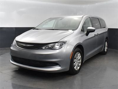 2021 Chrysler Voyager