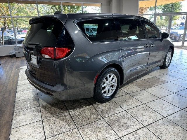 2021 Chrysler Voyager LX FWD - 22660455 - 3