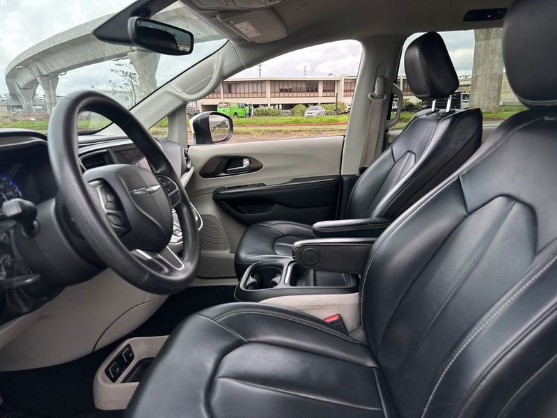 2021 Chrysler Voyager LXI - 22980612 - 12