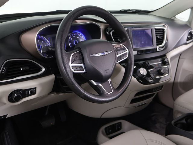 2021 Chrysler Voyager LXI - 23058500 - 19