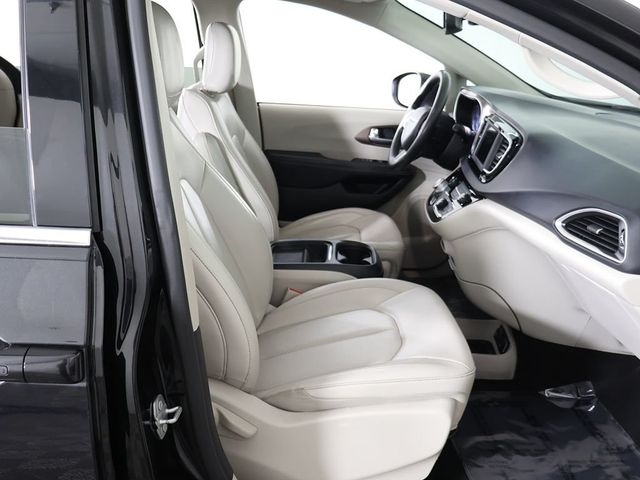 2021 Chrysler Voyager LXI - 23058500 - 22