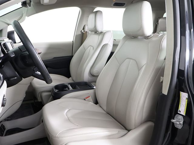 2021 Chrysler Voyager LXI - 23058500 - 23