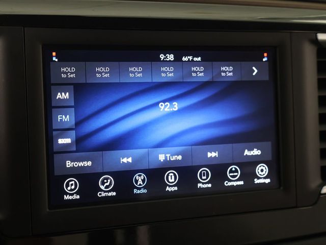 2021 Chrysler Voyager LXI - 23058500 - 38