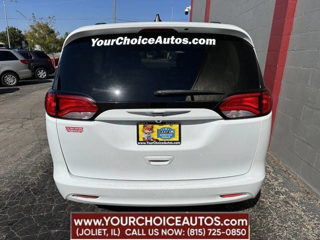 2021 Chrysler Voyager LXi 4dr Mini Van - 22621830 - 3