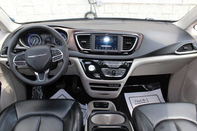 2021 Chrysler Voyager LXi 4dr Mini Van - 22881297 - 12