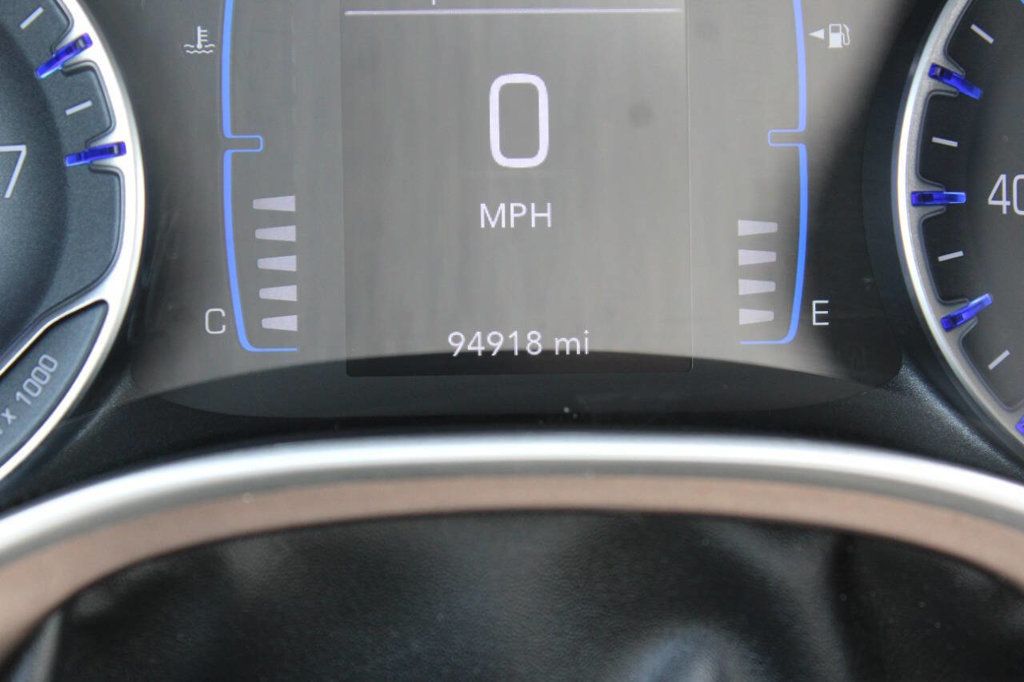 2021 Chrysler Voyager LXi 4dr Mini Van - 22881297 - 15