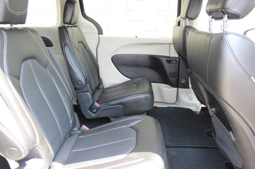 2021 Chrysler Voyager LXi 4dr Mini Van - 22881297 - 22