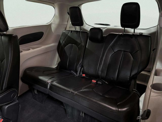 2021 Chrysler Voyager LXi 4dr Mini Van - 23036794 - 16