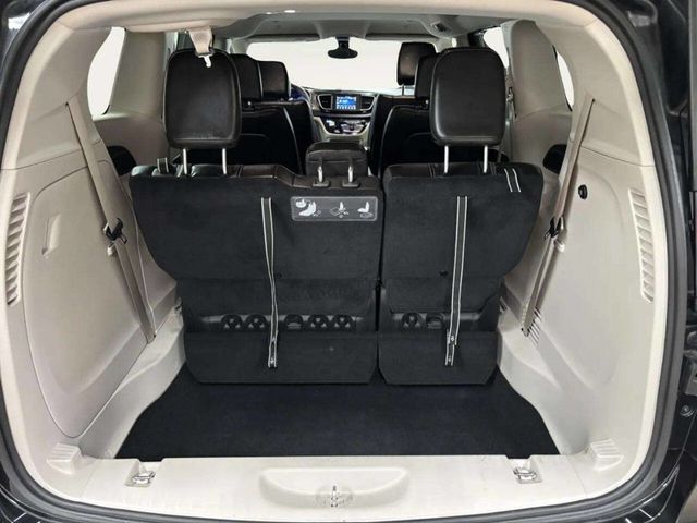 2021 Chrysler Voyager LXi 4dr Mini Van - 23036794 - 5
