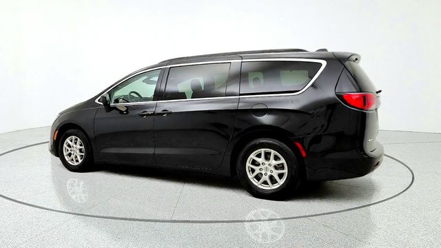 2021 Chrysler Voyager LXI FWD w/ Power Liftgate - 23100386 - 6