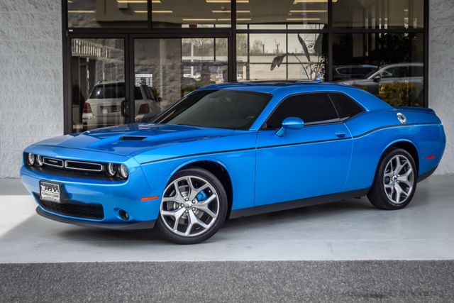 2021 Dodge Challenger CHALLENGER SXT - SUPER CLEAN - WELL KEPT - MUST SEE - 23002222 - 1