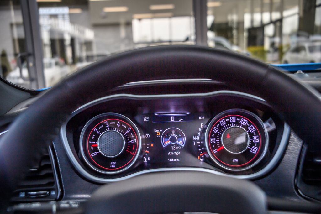 2021 Dodge Challenger CHALLENGER SXT - SUPER CLEAN - WELL KEPT - MUST SEE - 23002222 - 26