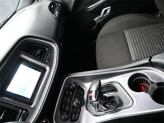 2021 Dodge Challenger R/T RWD - 22974206 - 18