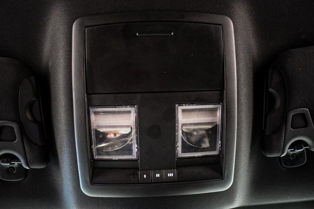 2021 Dodge Challenger R/T photo 30