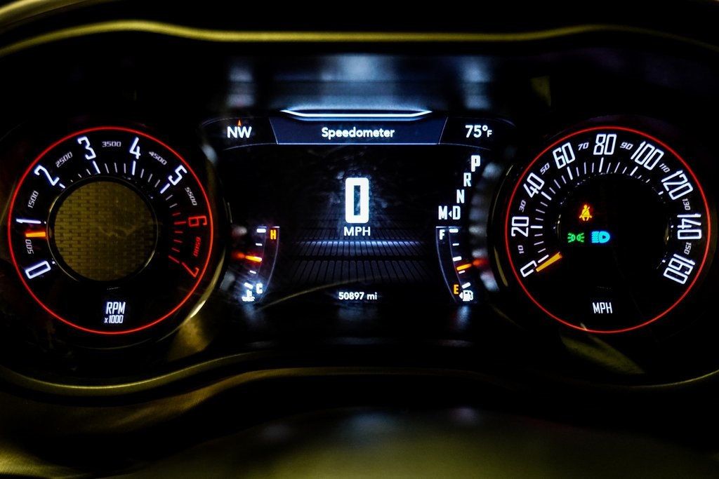 2021 Dodge Challenger R/T photo 32