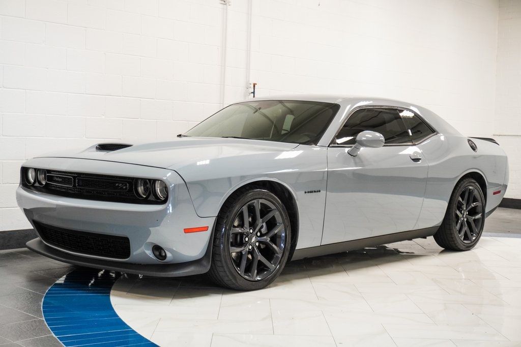 2021 Dodge Challenger R/T photo 3