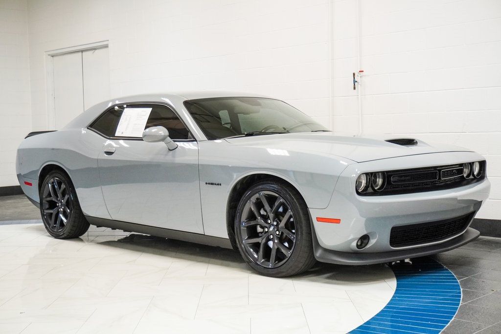 2021 Dodge Challenger R/T photo 4