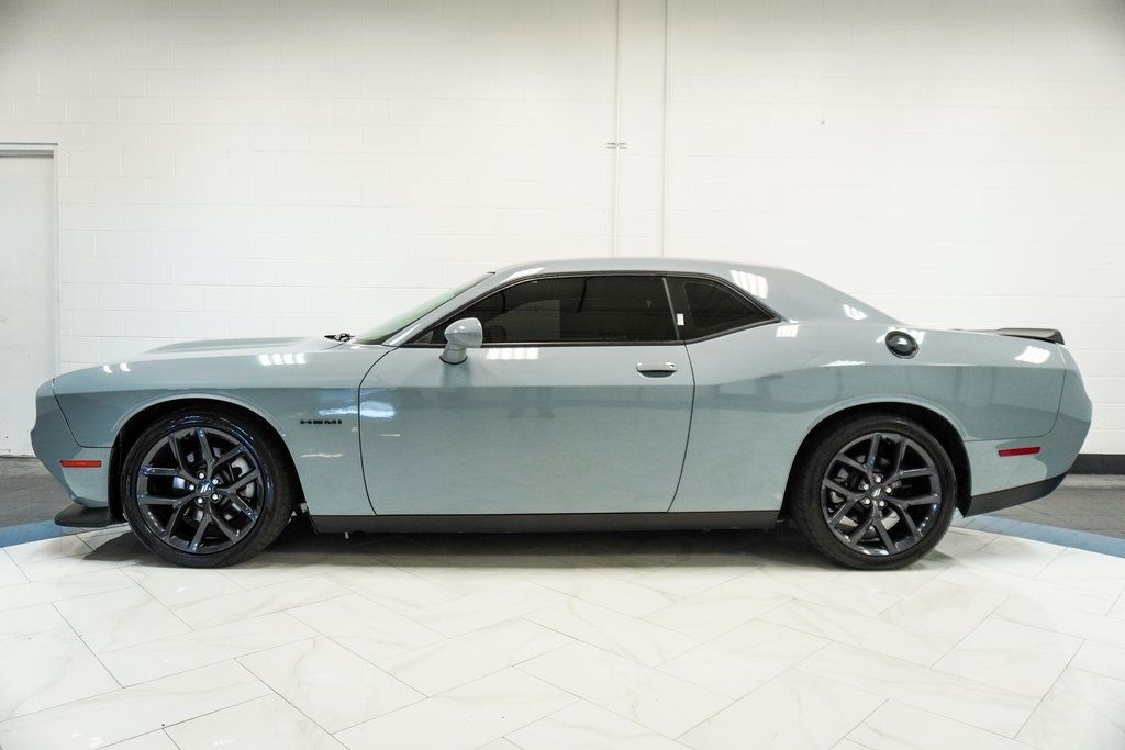 2021 Dodge Challenger R/T photo 7