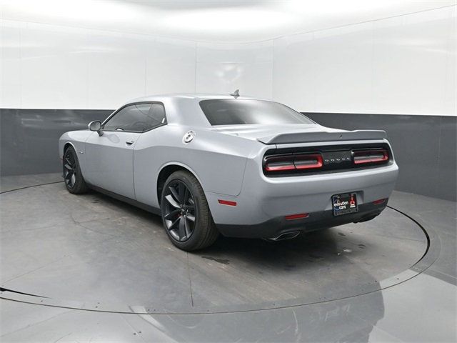 2021 Dodge Challenger R/T photo 2